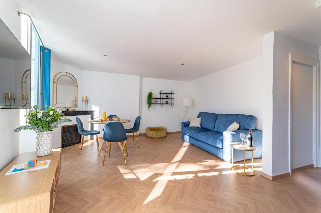 Le Plus Beau Balcon Des Arenes Nimes Exterior foto