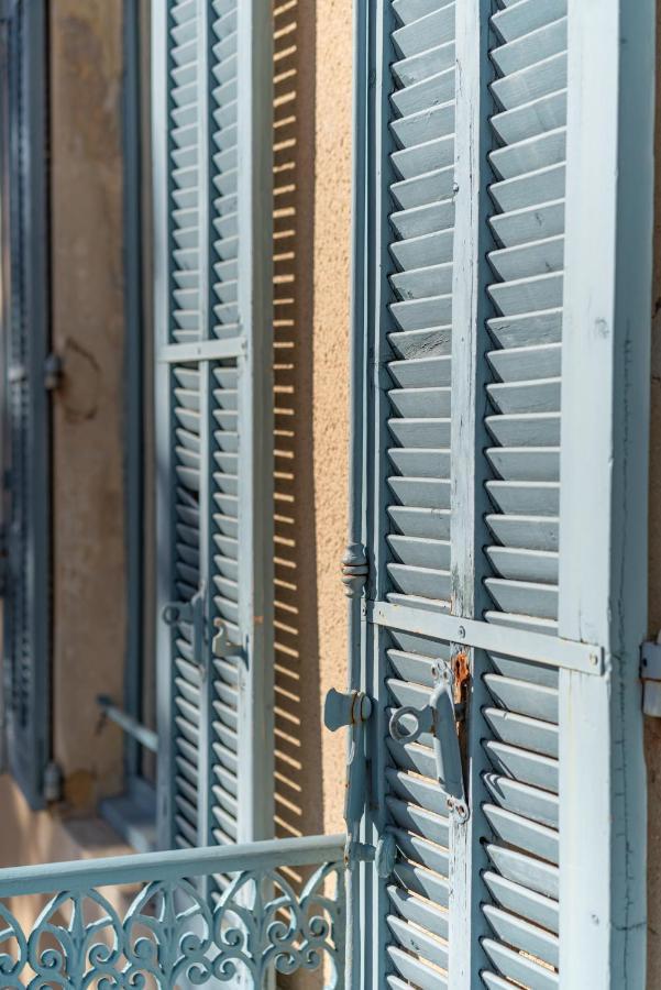Le Plus Beau Balcon Des Arenes Nimes Exterior foto